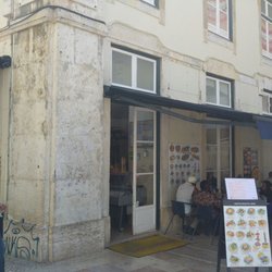 Allfama - L'entrée du restaurant