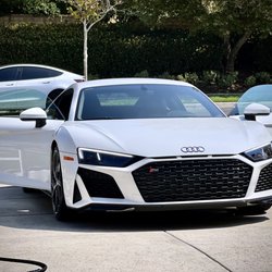 Faraj Garage: Luxury Auto Detailing - Audi r8