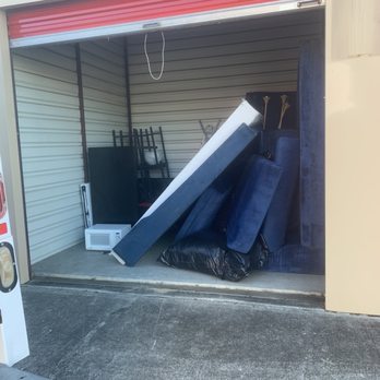 Cacho Movers - Unloading by myself took 45mins. I moved a full one br apt by myself. - Movers Near Me - Katy, Texas