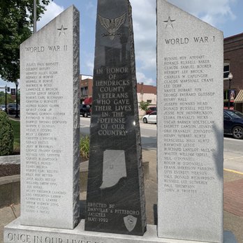 Hendrick's County War Memorial - Front of monument - Public Art Near Me - Danville, Indiana Hendrick's County War Memorial - Front of monument - Public Art Near Me - Danville, Indiana