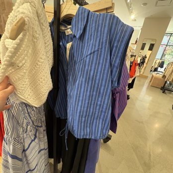 Evereve - Women's Clothing Near Me - Walnut Creek, California Evereve - Women's Clothing Near Me - Walnut Creek, California
