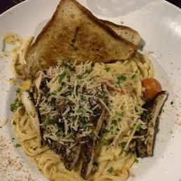Blackened Chicken Alfredo Pasta Blackened Chicken Alfredo Pasta