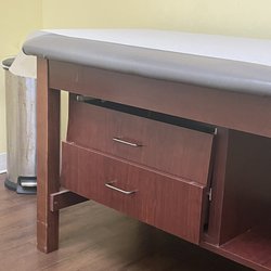 Urgent Care for Kids - Alliance - Broken exam table and dirty trash can