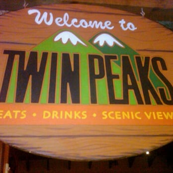 Twin Peaks - American Near Me - Round Rock, Texas