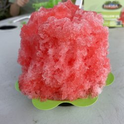 Hokulia Shave Ice - There's a surprise inside mine