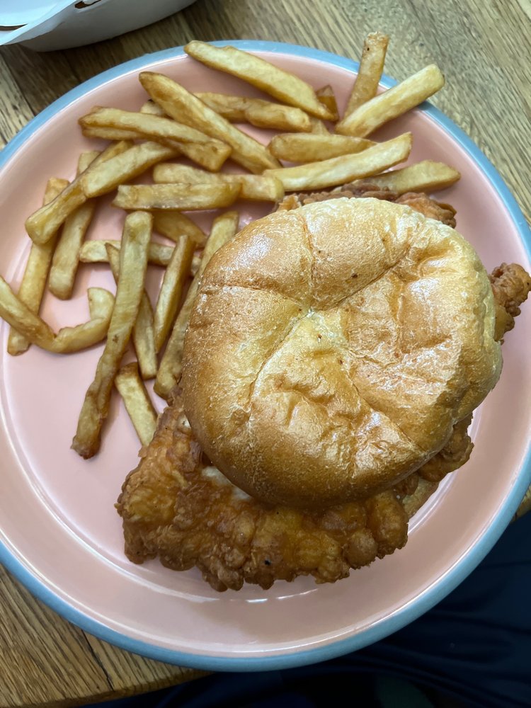 Food from Flamin Kickin Chicken