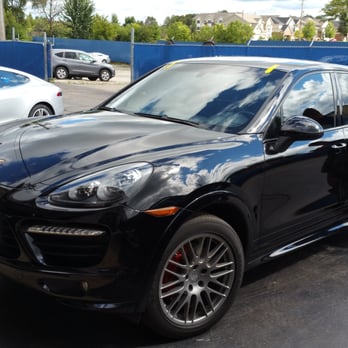Liberty Glass Techs - We work on all types of cars. - Auto Glass Services Near Me - Addison, Illinois Liberty Glass Techs - We work on all types of cars. - Auto Glass Services Near Me - Addison, Illinois
