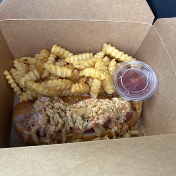 Toasty Dogs - Josie dog with fries - Food Trucks Near Me Toasty Dogs - Josie dog with fries - Food Trucks Near Me