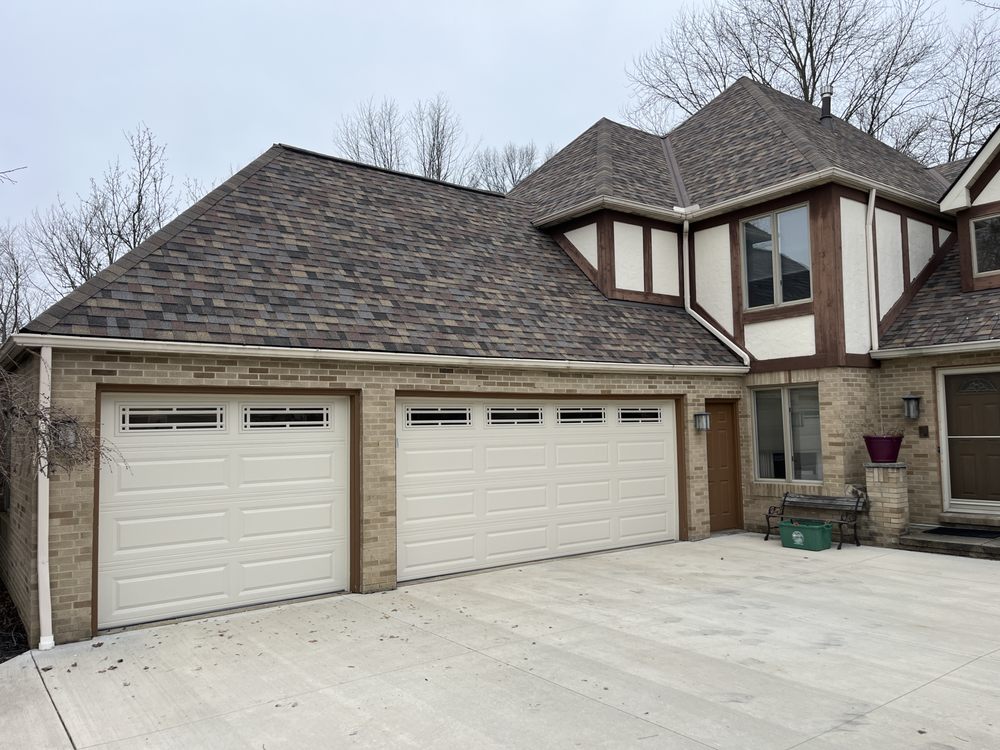 Saranac Garage Door - Garage Door Contractor in Fairview Park, OH
