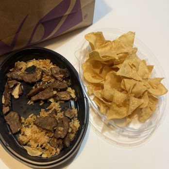 Taco Bell - Ordered a nachos bell grande with steak and rice. Barely got any rice - Fast Food Near Me - Pella, Iowa Taco Bell - Ordered a nachos bell grande with steak and rice. Barely got any rice - Fast Food Near Me - Pella, Iowa
