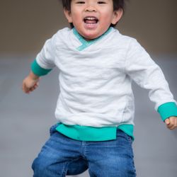 Kevin Kitsuda Photography - An action photo! Not all posed shots, Kevin does great candid shots too.