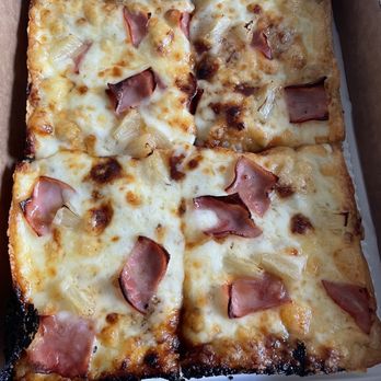 Buddy's Pizza - Grand Rapids - Hawaii pizza - Pizza Near Me - Grand Rapids, Michigan Buddy's Pizza - Grand Rapids - Hawaii pizza - Pizza Near Me - Grand Rapids, Michigan
