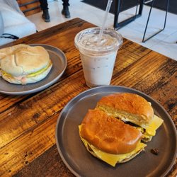 Belle Âme Cafe - Disco inferno, iced Chai latte, Trippin on shrooms