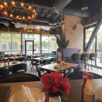 El Viejon Mariscos & Sushi - Sushi Bars Near Me - Long Beach, California El Viejon Mariscos & Sushi - Sushi Bars Near Me - Long Beach, California