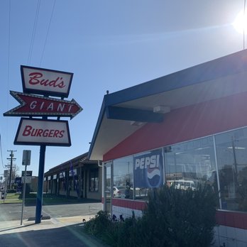 Bud's Burgers - Iconic sign - Burgers Near Me - Vallejo, California Bud's Burgers - Iconic sign - Burgers Near Me - Vallejo, California