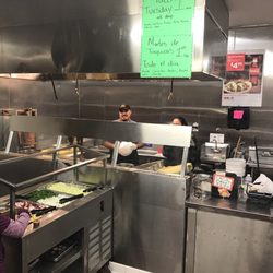 Maximo's - Viernes sábado domingo están  abiertos hasta las 12 de la noche