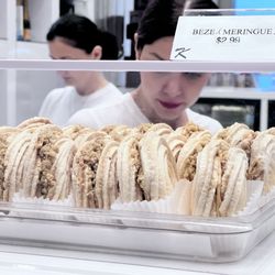 Karina's Cake House - Beze/Merengue Cookies
