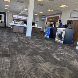 Spectrum - Just chatting away while customers wait.