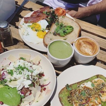 Blueys Kitchen - Zucchini fritters, Sweet Halloumi, Bondi Breakfast - Cafes Near Me - Santa Monica, California