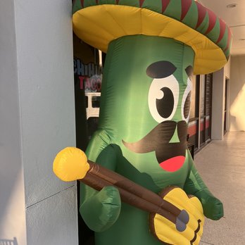 Chihuas Tacos - Outside restaurant - Tacos Near Me - Clearwater, Florida Chihuas Tacos - Outside restaurant - Tacos Near Me - Clearwater, Florida