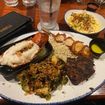 Red Lobster - Seafood Near Me - Bakersfield, California