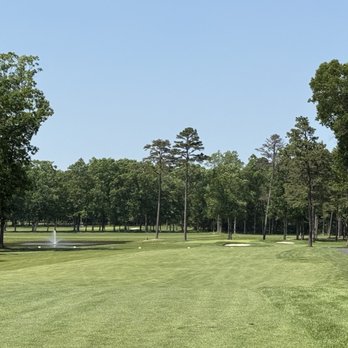 Pinelands Golf Club - Tenth fairway from tee box. Dog-leg left. - Golf Near Me - Hammonton, New Jersey Pinelands Golf Club - Tenth fairway from tee box. Dog-leg left. - Golf Near Me - Hammonton, New Jersey