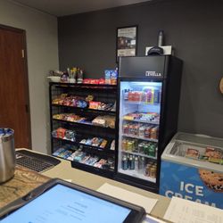 Wood River Inn & Suites - Snacks