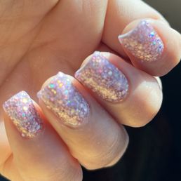 Nails color #200