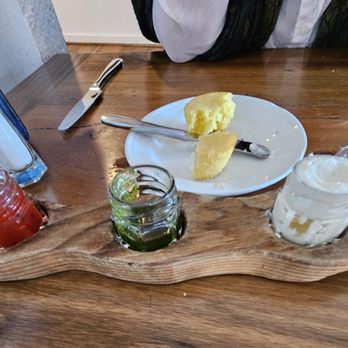 Sawmill Bar & Table - Free bread course with three dipping sauces - New American Near Me - West Dover, Vermont