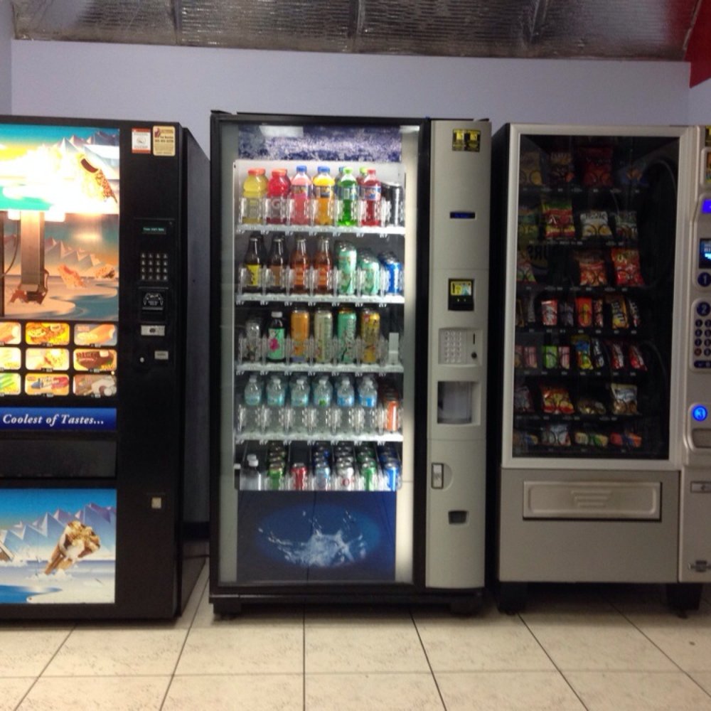 Lauderhill Laundry - Pass the time snacking on ice cream, soft drinks & snacks - Laundromat Near Me - Lauderhill, Florida Lauderhill Laundry - Pass the time snacking on ice cream, soft drinks & snacks - Laundromat Near Me - Lauderhill, Florida