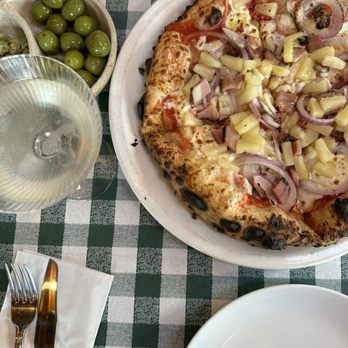 Basic Goodness Pizzeria - Just like heaven. - Pizza Near Me - Tofino, British Columbia