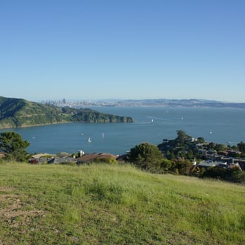 Pavlov's Peak - Hiking Near Me - Belvedere Tiburon, California
