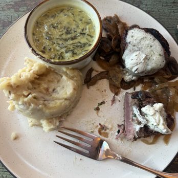 Clear Sky on Cleveland - Two 4oz filet mignon, mashed potatoes. Truffle creamed spinach.   The steak had carmelized onions and mushrooms snd truffle herb butter - New American Near Me - Clearwater, Florida