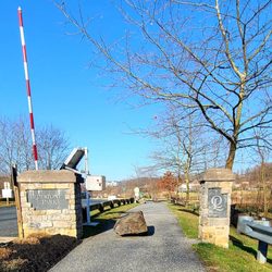 Blue Stone Park - Entrance