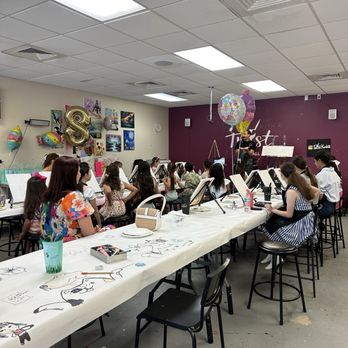 Painting with a Twist - Kendall - Kids in a painting class - Art Classes Near Me - Miami, Florida Painting with a Twist - Kendall - Kids in a painting class - Art Classes Near Me - Miami, Florida
