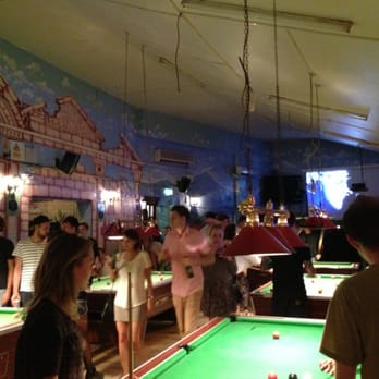 Efes Snooker Club - Social Clubs Near Me - London, XGL