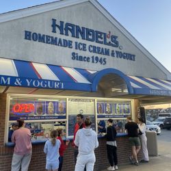 Handel's Ice Cream-Columbus - Handles off Feder rd