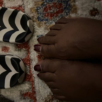 Stella Nails - $18 polish change chipped three days later - Nail Salons Near Me - Summerville, South Carolina