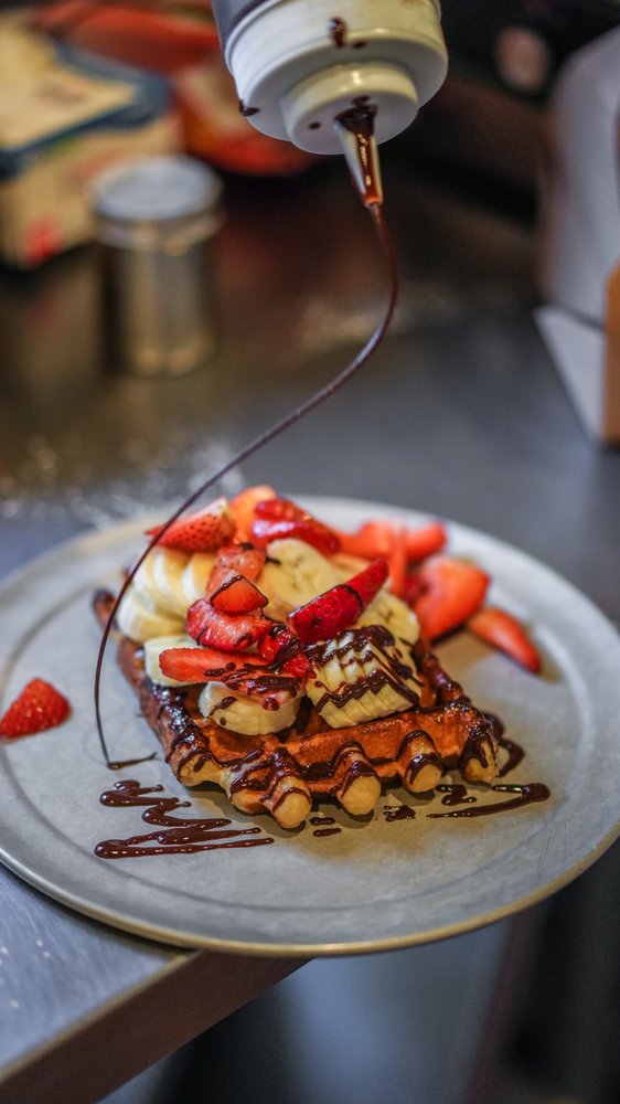 ZINNEKEN’S BELGIAN WAFFLES AND CAFÉ 27 Photos & 15 Reviews 194