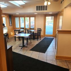 Dizzy Whizz - Their eat-in area