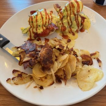 Broken Yolk Cafe - Golden State Benedict. - Breakfast & Brunch Near Me - Las Vegas, Nevada Broken Yolk Cafe - Golden State Benedict. - Breakfast & Brunch Near Me - Las Vegas, Nevada