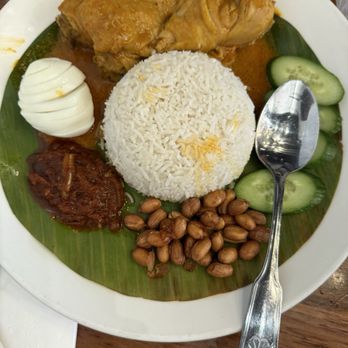 Ipoh Kopitiam - R-3 Nasi Lemak with Chicken Curry - Malaysian Near Me - Alhambra, California Ipoh Kopitiam - R-3 Nasi Lemak with Chicken Curry - Malaysian Near Me - Alhambra, California