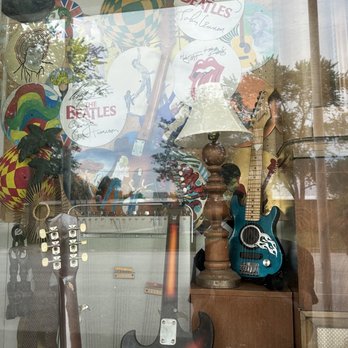 Greenup - Guitars - Greenup, Illinois