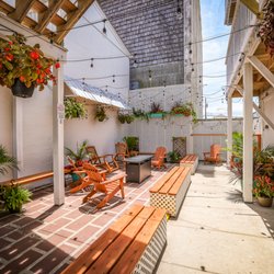 Dry Dock Motel - Relax in our courtyard.