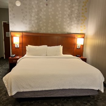 Courtyard by Marriott Chicago Glenview/Northbrook - Hotels Near Me - Glenview, Illinois