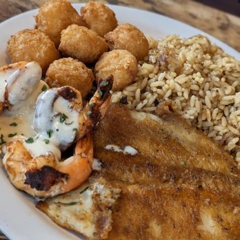 Manvel Seafood & Grill - Parmesan Crusted Snapper - American Near Me - Manvel, Texas Manvel Seafood & Grill - Parmesan Crusted Snapper - American Near Me - Manvel, Texas