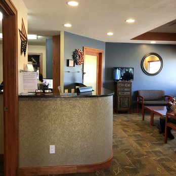 Dubuque Dental Associates - Reception - General Dentistry Near Me - Dubuque, Iowa Dubuque Dental Associates - Reception - General Dentistry Near Me - Dubuque, Iowa