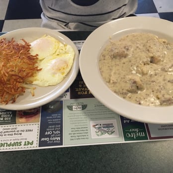 Metro Diner - Biscuits & gravy - Diners Near Me - Indianapolis, Indiana