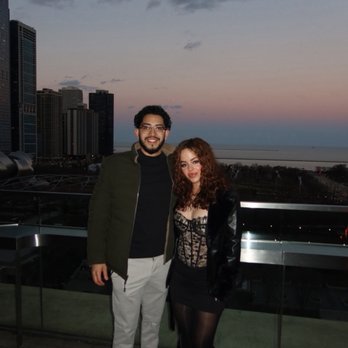 Cindy's Rooftop - Outside view sunset - New American Near Me - Chicago, Illinois Cindy's Rooftop - Outside view sunset - New American Near Me - Chicago, Illinois