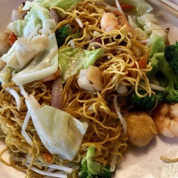 Pho Ever - 46. Seafood Chow Mein - Vietnamese Near Me - Bellevue, Washington